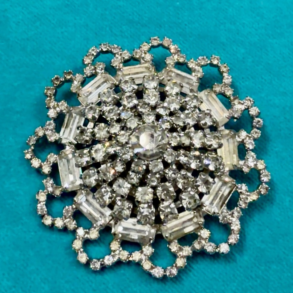 Vintage Rhinestone Statement  Brooch in Silver Setting